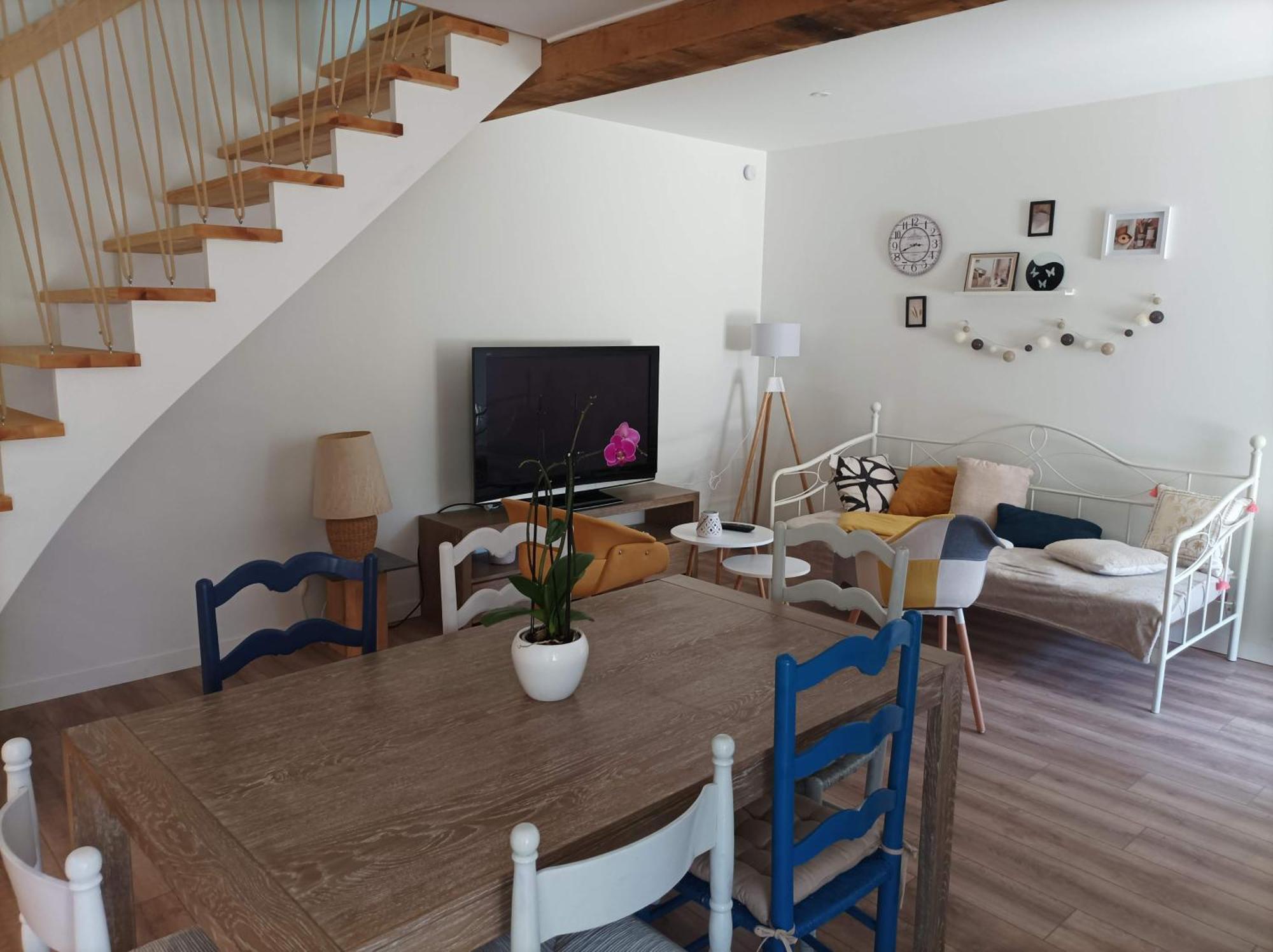 Gite De Charme - 3 Chambres, 5 Lits - De 4 A 7 Personnes Avanton Dış mekan fotoğraf