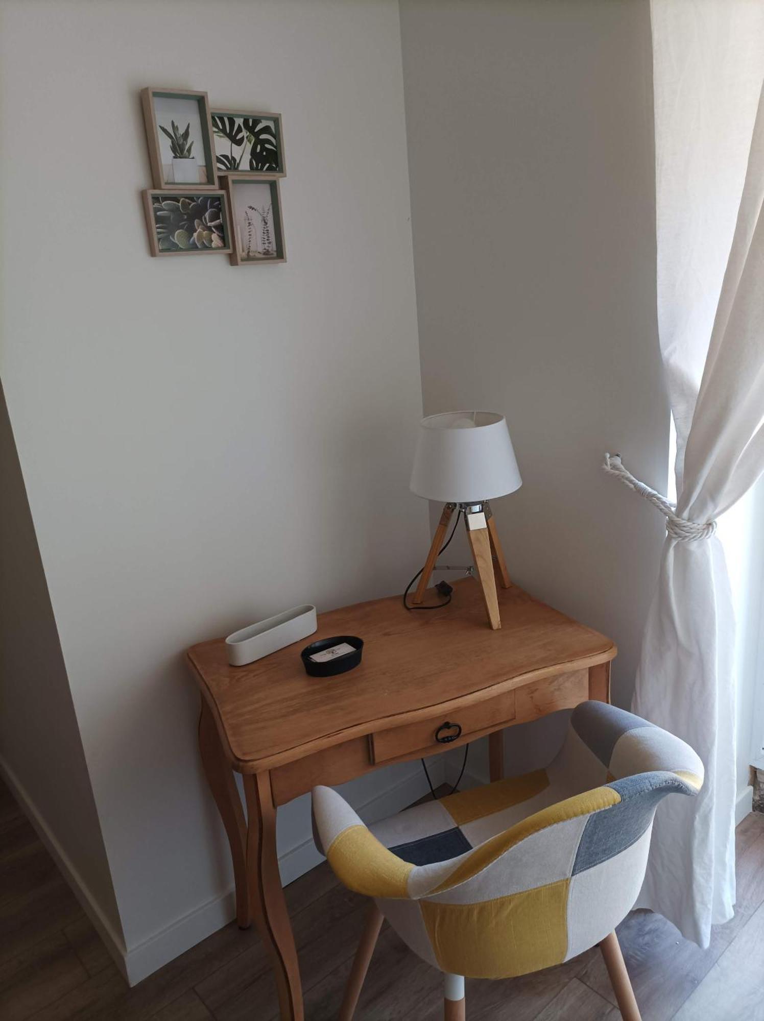 Gite De Charme - 3 Chambres, 5 Lits - De 4 A 7 Personnes Avanton Dış mekan fotoğraf